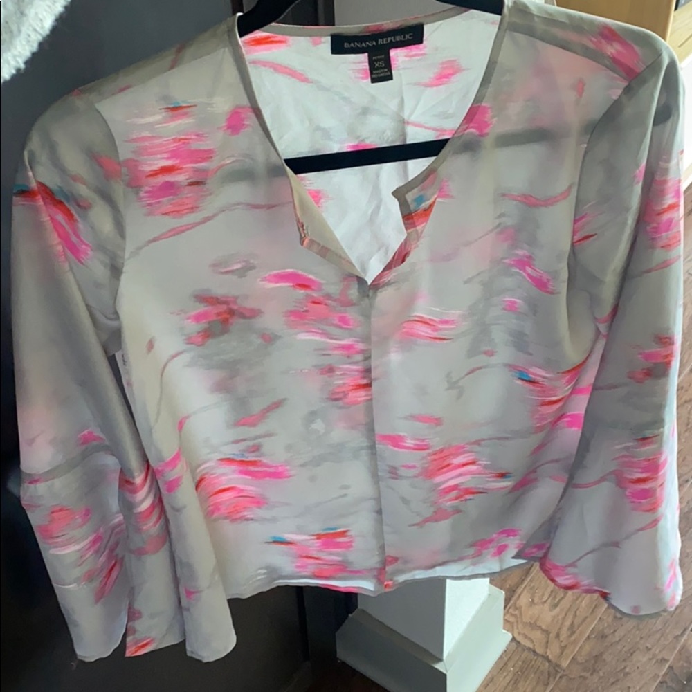 Bell sleeve blouse